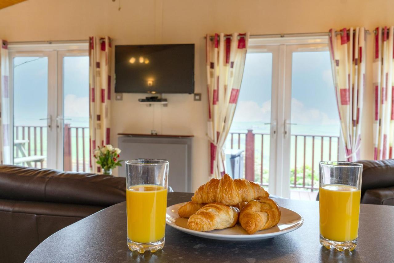 Finest Retreats - Whitsand Bay Lodge Torpoint Exterior foto